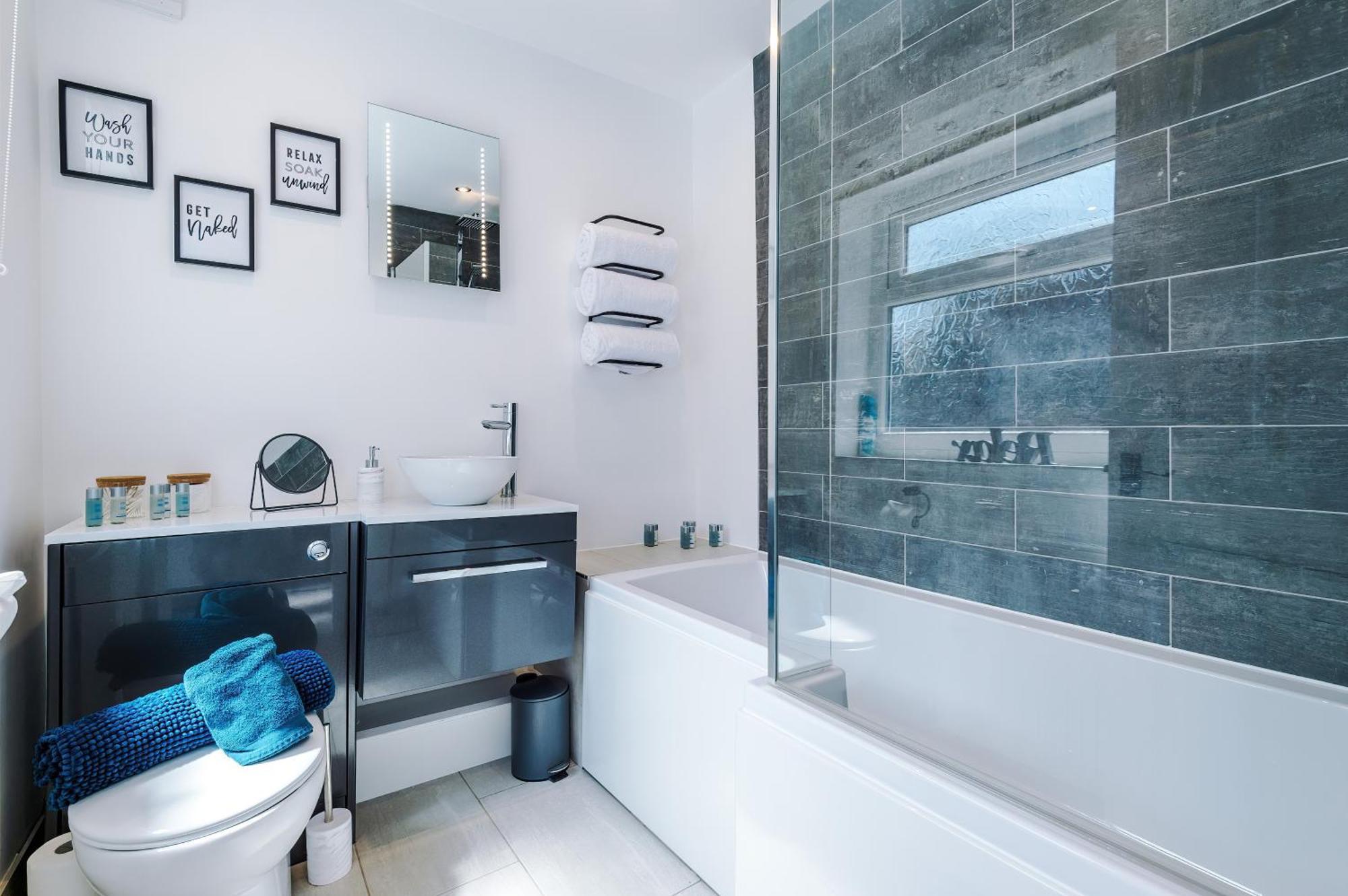 Spacious 3-Bed Home In Nantwich By 53 Degrees Property - Amazing Location, Ideal For Groups - Sleeps 6 Exterior foto