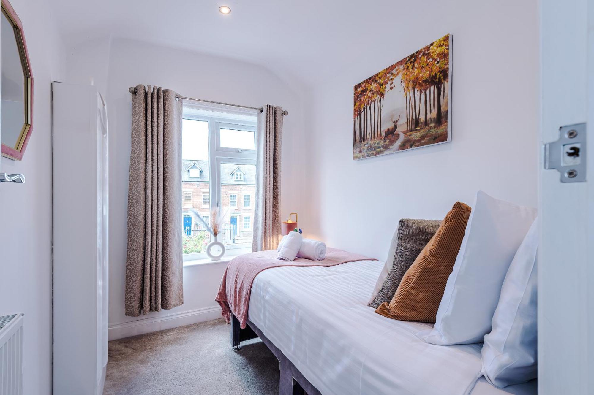 Spacious 3-Bed Home In Nantwich By 53 Degrees Property - Amazing Location, Ideal For Groups - Sleeps 6 Exterior foto