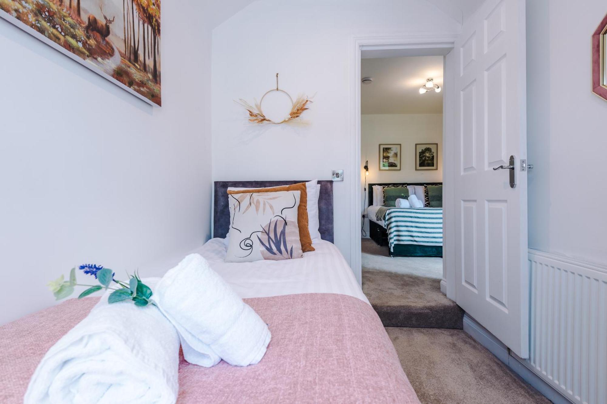Spacious 3-Bed Home In Nantwich By 53 Degrees Property - Amazing Location, Ideal For Groups - Sleeps 6 Exterior foto