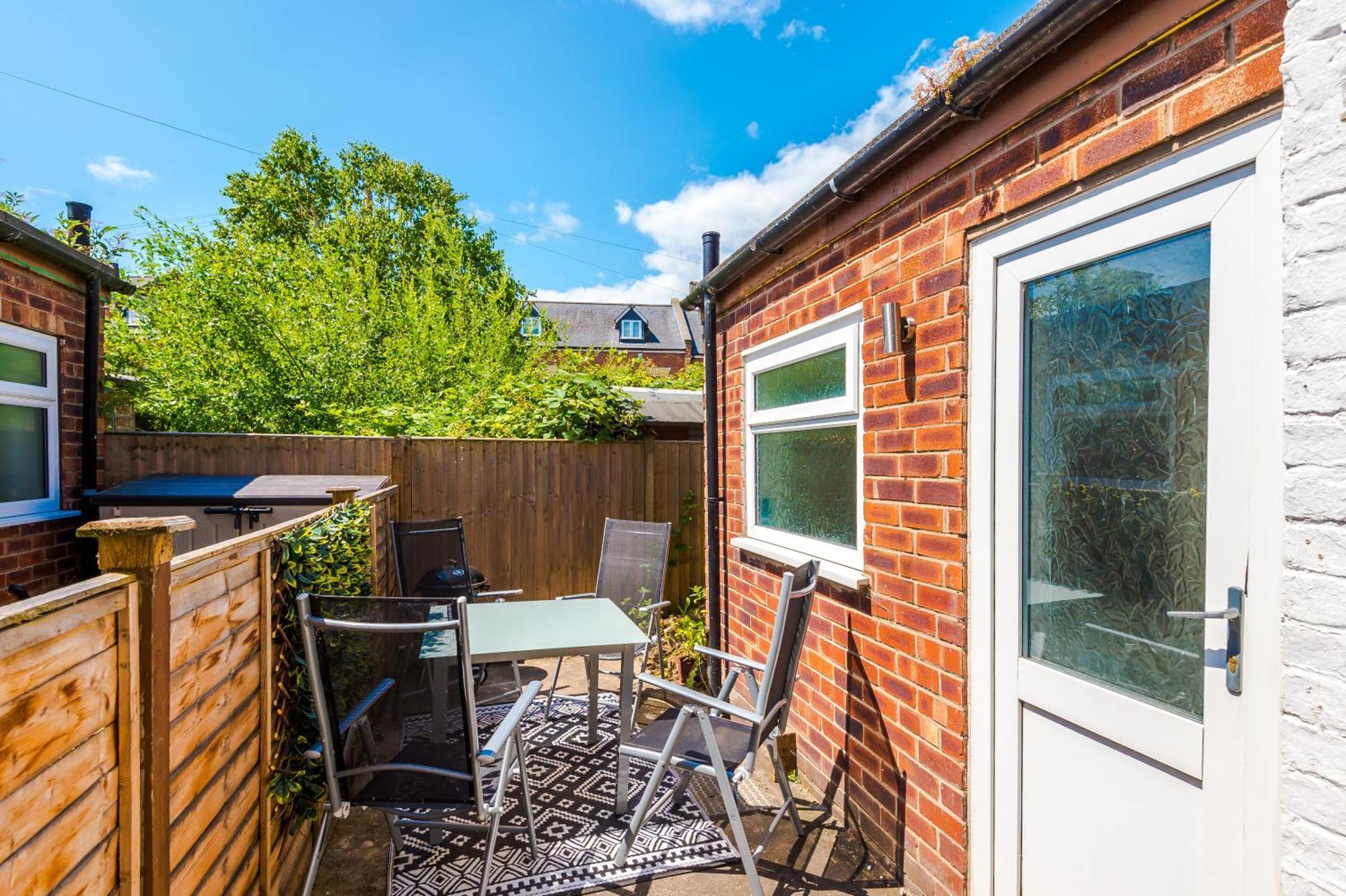Spacious 3-Bed Home In Nantwich By 53 Degrees Property - Amazing Location, Ideal For Groups - Sleeps 6 Exterior foto